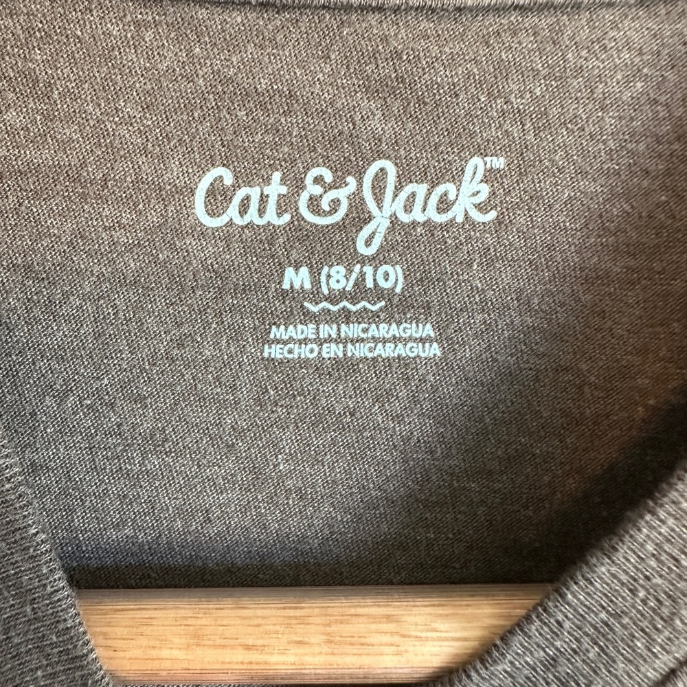 Cat & Jack Gray and Green Earth Graphic Tee Short Sleeve - Picture 2 of 4